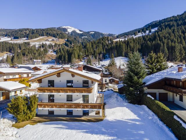 Außenseite Ferienhaus [Winter]