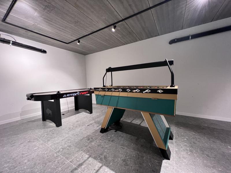 Vacation, Recreation Room